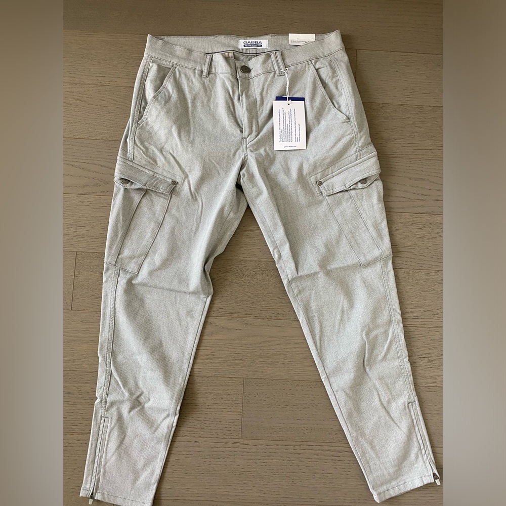 Gabba. XL. Light Grey White.